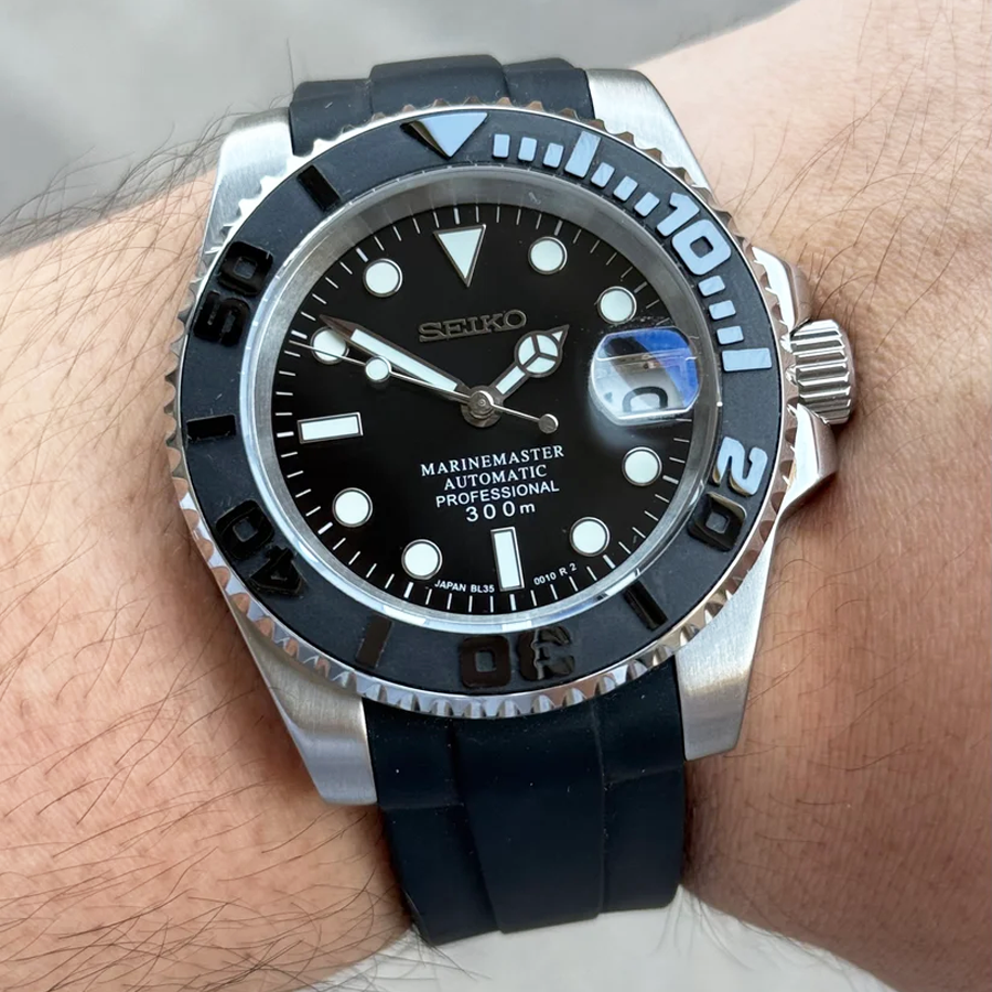 Seiko Mod Submariner Black Watch with rubber strap, high quality, comfortable, and versatile